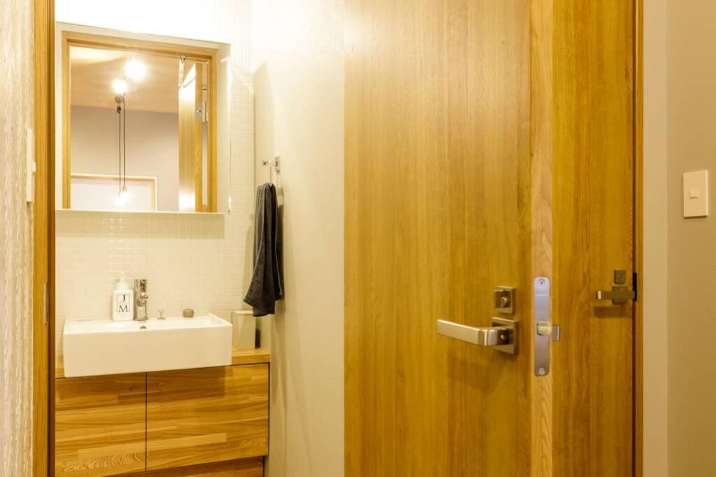 Вилла Negau House Токио Экстерьер фото